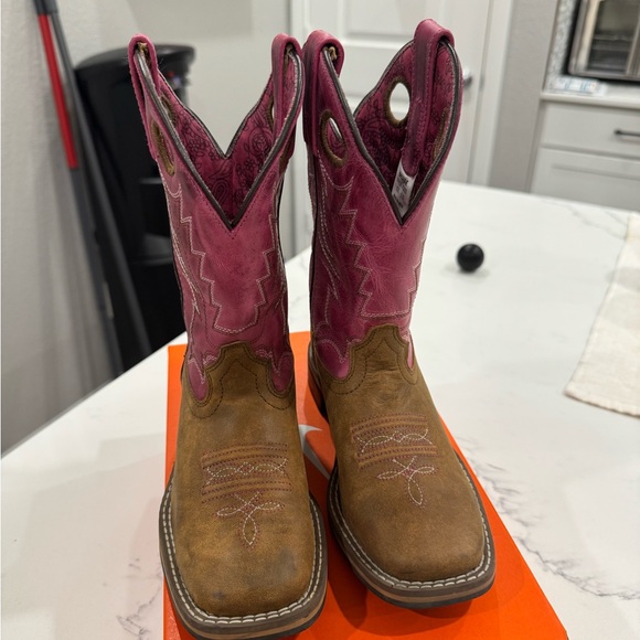 Shyanne Pink and Brown Western Boots - Picture 2 of 4